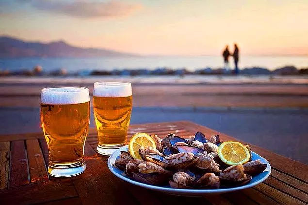 آب جو و میدیه غذای ساحلی